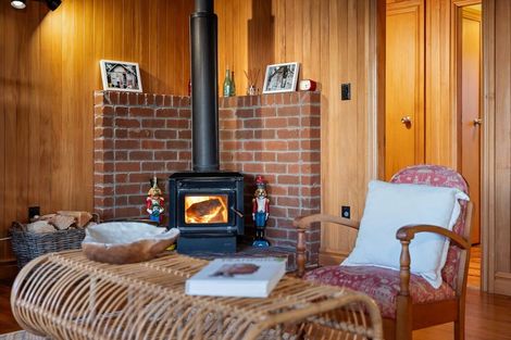 Photo of property in 11 Waiheke Street, Waikanae Beach, Waikanae, 5036