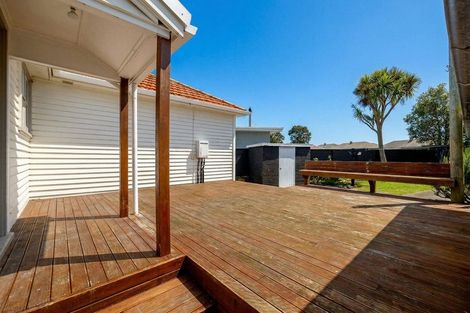 Photo of property in 40 Andrew Avenue, Roslyn, Palmerston North, 4414