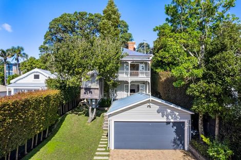 Photo of property in 6 Beach Road, Northcote Point, Auckland, 0627