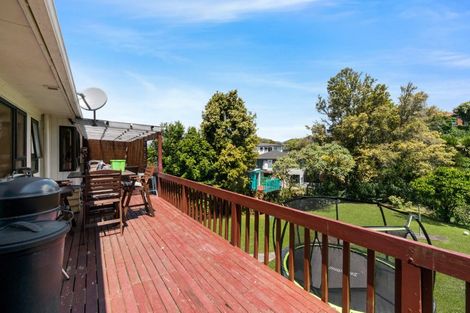 Photo of property in 15 Haseler Crescent, Howick, Auckland, 2014