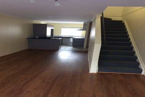 Photo of property in 20 Brashier Circle, Sunnyvale, Auckland, 0612