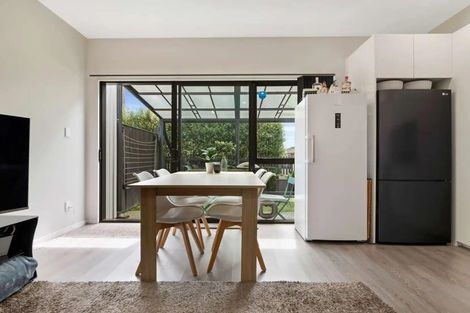 Photo of property in 9 Pasla Close, Papakura, 2110