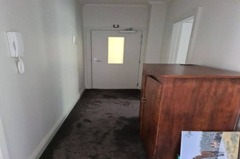 Photo of property in Fountain Court, 3/48 Oriental Parade, Oriental Bay, Wellington, 6011