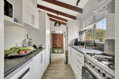 Photo of property in 39 Waterford Road, Fitzroy, Hamilton, 3206