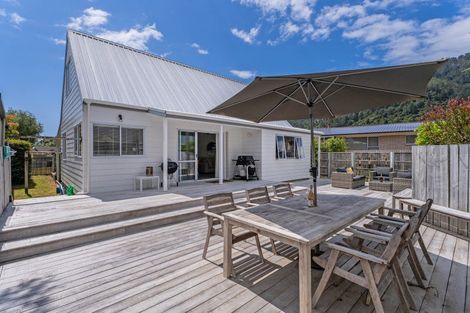 Photo of property in 60a Beaumont Green, Pauanui, Hikuai, 3579