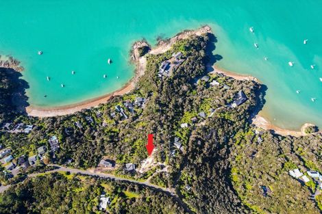 Photo of property in 178 Te Wahapu Road, Russell, 0272