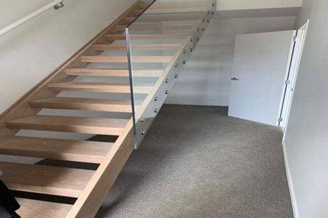 Photo of property in 2/18 Oriental Terrace, Oriental Bay, Wellington, 6011