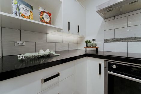 Photo of property in 31 Apollo Parade, Milson, Palmerston North, 4414