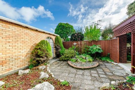 Photo of property in 31 Rewarewa Crescent, Waikanae, 5036