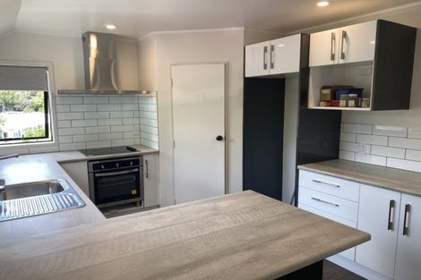 Photo of property in 28 Ranfurly Avenue, Fairfield, Hamilton, 3214