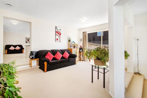 Photo of property in 9 Tararua Close, Aotea, Porirua, 5024