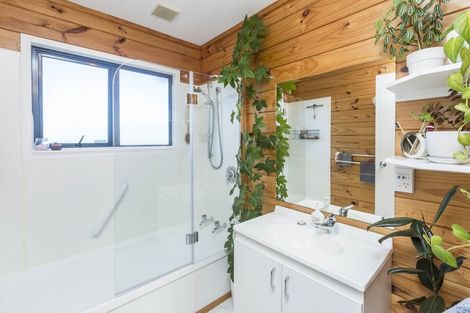 Photo of property in 3 Hazel Street, Ebdentown, Upper Hutt, 5018