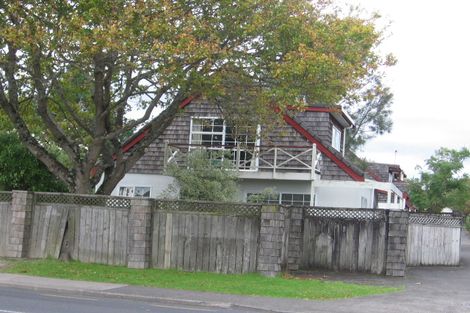Photo of property in 450 West Coast Road, Glen Eden, Auckland, 0602