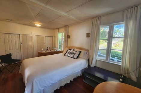 Photo of property in 23 Ocean View Road, Hatfields Beach, Orewa, 0931