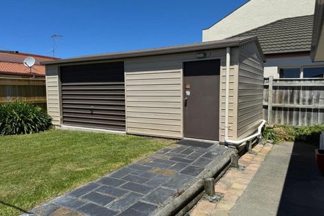 Photo of property in 8 Arataki Road, Havelock North, 4130