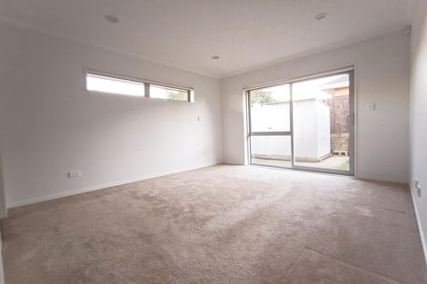 Photo of property in 9 Cornelian Crescent, Half Moon Bay, Auckland, 2012