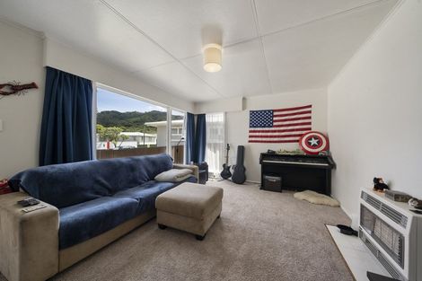 Photo of property in 44 Momona Street, Wainuiomata, Lower Hutt, 5014