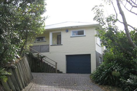 Photo of property in 6 Tui Terrace, Tawa, Wellington, 5028
