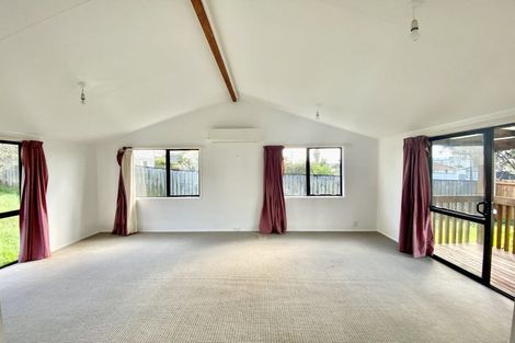 Photo of property in 21 Plunket Avenue, Papatoetoe, Auckland, 2104