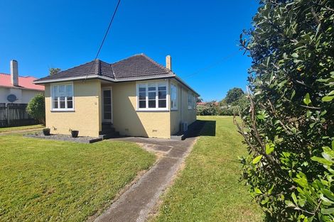 Photo of property in 82 Domett Street, Opunake, 4616