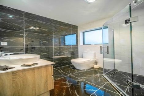 Photo of property in 104 Twin Parks Rise, Papakura, 2110