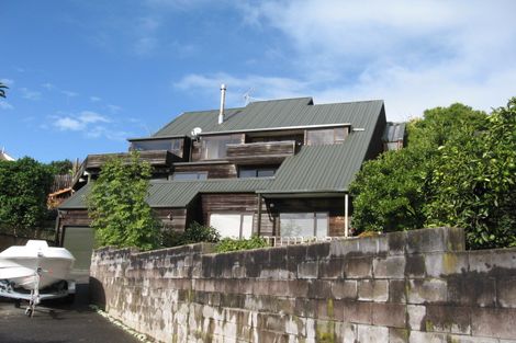 Photo of property in 3 Mcmillan Place, Mellons Bay, Auckland, 2014