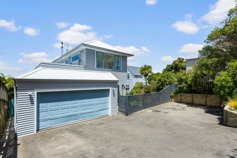 Photo of property in 32 Mandalay Terrace, Khandallah, Wellington, 6035