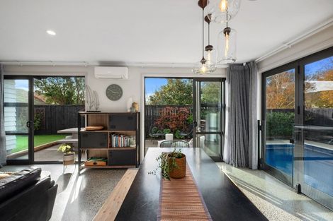 Photo of property in 104c Lake Road, Belmont, Auckland, 0622