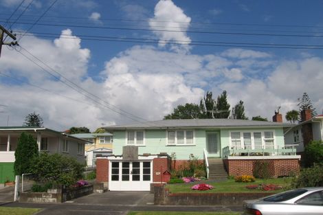 Photo of property in 6 Whittle Place, New Windsor, Auckland, 0600