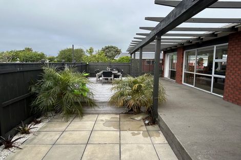 Photo of property in 23 Truby King Street, Merrilands, New Plymouth, 4312
