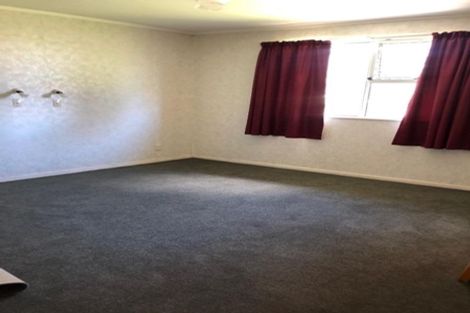 Photo of property in 16 Hicks Crescent, Waikanae Beach, Waikanae, 5036
