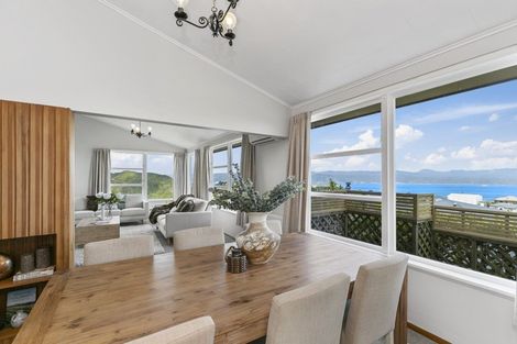 Photo of property in 33 Ranui Crescent, Khandallah, Wellington, 6035