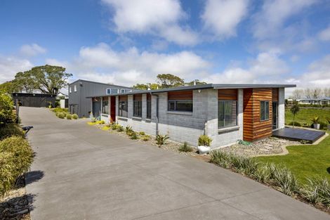 Photo of property in 198 Ngatimaru Road, Tikorangi, Waitara, 4383