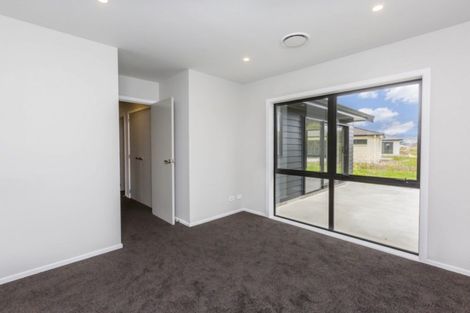 Photo of property in 22 Filmer Crescent, Wallaceville, Upper Hutt, 5018