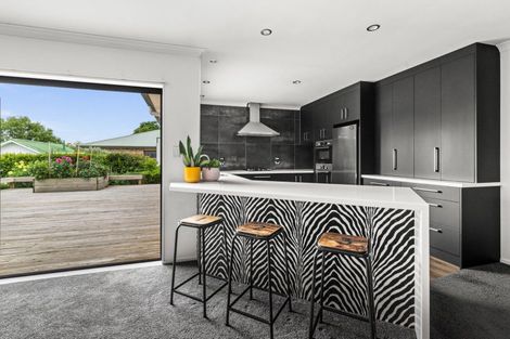 Photo of property in 28 Guthrie Road, Havelock North, 4130