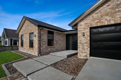 Photo of property in 10 Saint Thomas Avenue, Pyes Pa, Tauranga, 3112