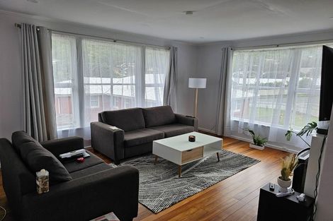 Photo of property in 4 Turkington Street, Tawa, Wellington, 5028