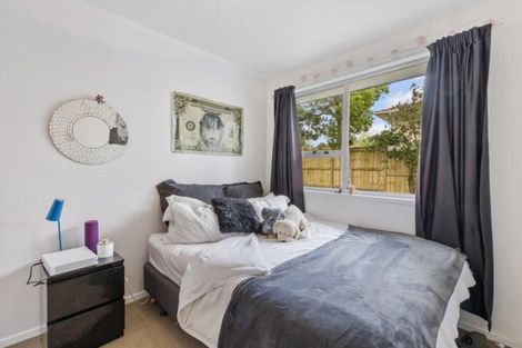 Photo of property in 56 Judkins Crescent, Cockle Bay, Auckland, 2014