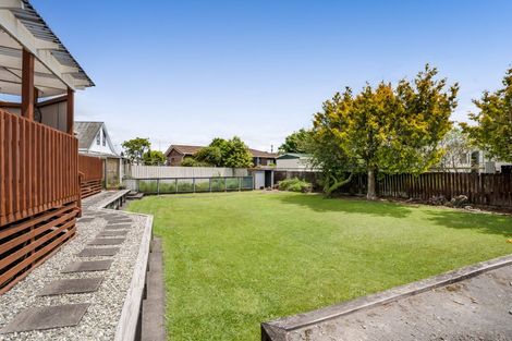 Photo of property in 5 Titoki Place, Inglewood, 4330