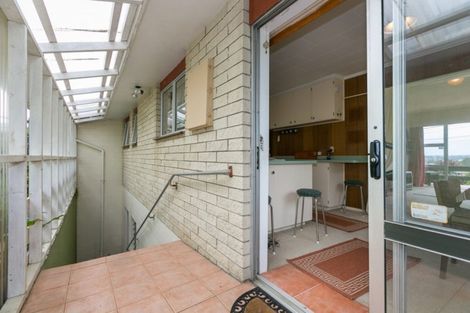 Photo of property in 3 Findlay Street, Moturoa, New Plymouth, 4310
