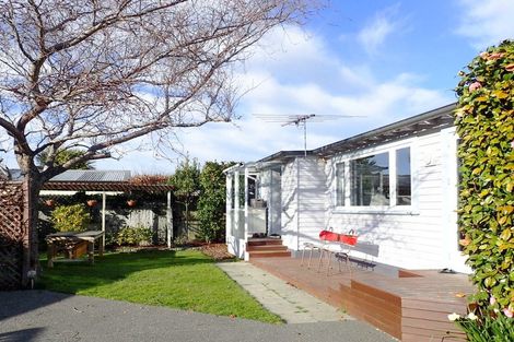 Photo of property in 18 Longfellow Street, Sydenham, Christchurch, 8023