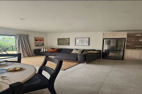 Photo of property in 114 Chevron Crescent, Whangamata, 3620