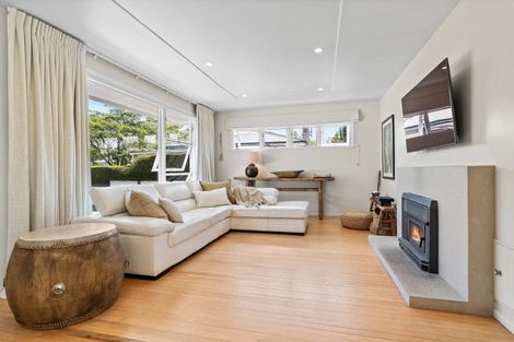 Photo of property in 67 Kuratawhiti Street, Greytown, 5712