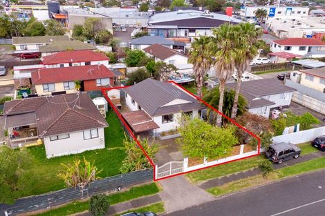 Photo of property in 1/194 Te Irirangi Drive, Flat Bush, Auckland, 2023