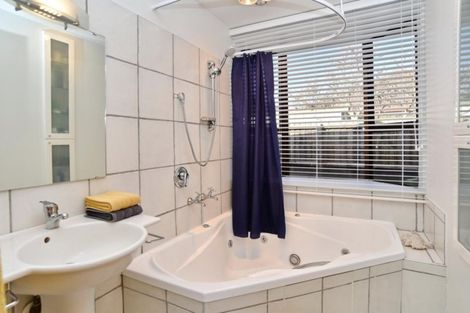 Photo of property in 310 Lake Terrace Road, Shirley, Christchurch, 8061