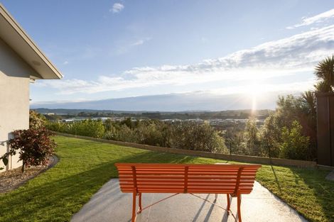 Photo of property in 40 Broadwater Close, Pyes Pa, Tauranga, 3112