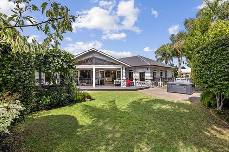 Photo of property in 2 Merlot Place, Rototuna, Hamilton, 3210