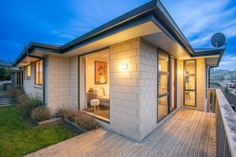 Photo of property in 35 Grandvista Drive, Green Island, Dunedin, 9018