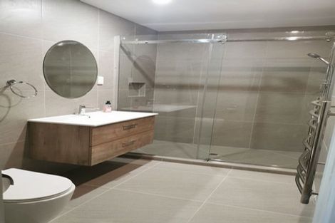 Photo of property in 28 Vandeleur Avenue, Birkdale, Auckland, 0626