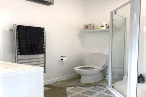 Photo of property in 119 Kitchener Road, Waiuku, 2123